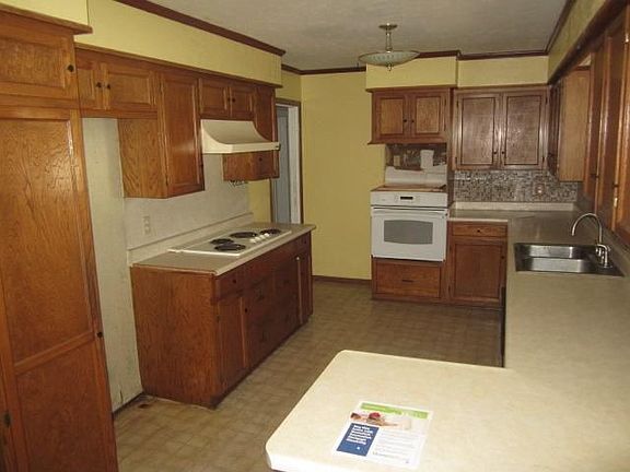 5th image of 3713 Scranton Dr