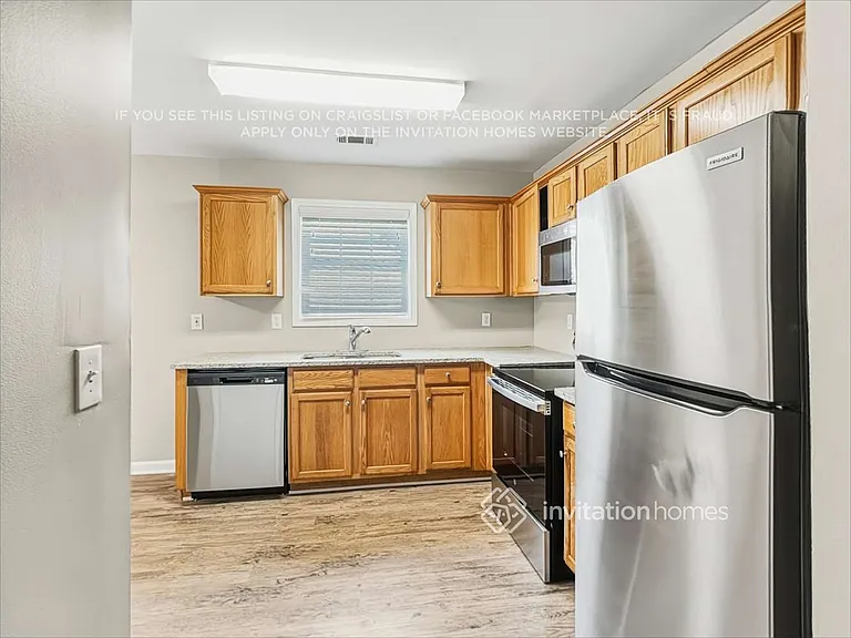 4730 Camelot Dr — Photo 9