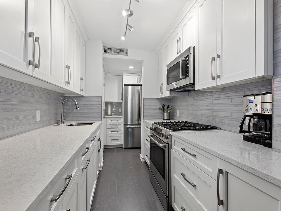 1st image of 220 E 67th St APT 7D