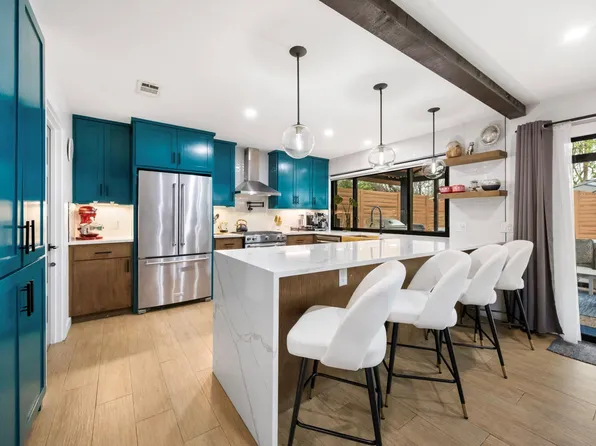 8707 Primrose Ln, Austin, TX 78757