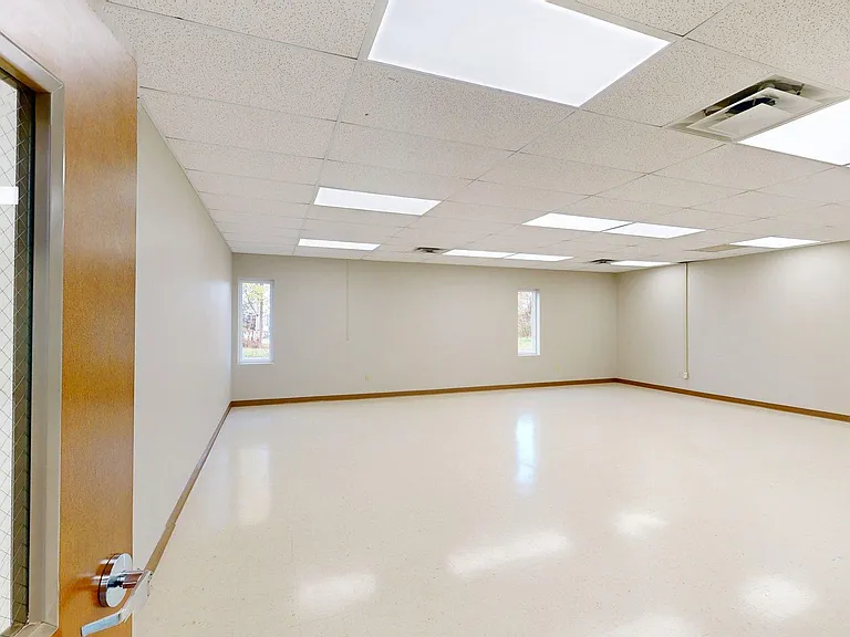 5739 W Ridge Rd #I — Photo 2