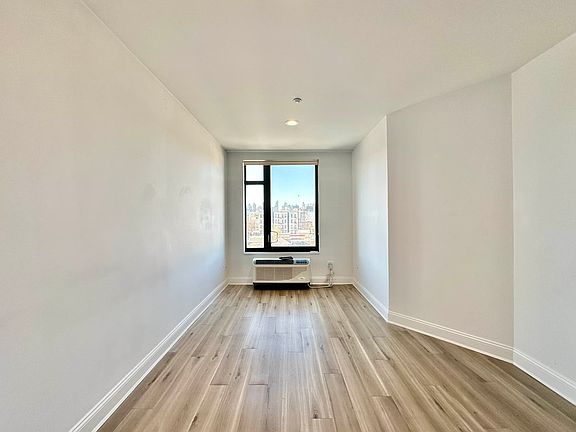 3rd image of 30-12 21st St #4E