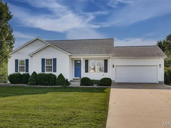1440 Kiesha Ln, Farmington, MO 63640