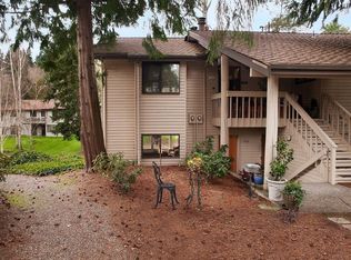 1105 Bellefield Park Ln, Bellevue, WA 98004
