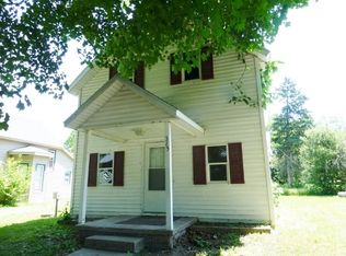 315 S Main St, Idaville, IN 47950