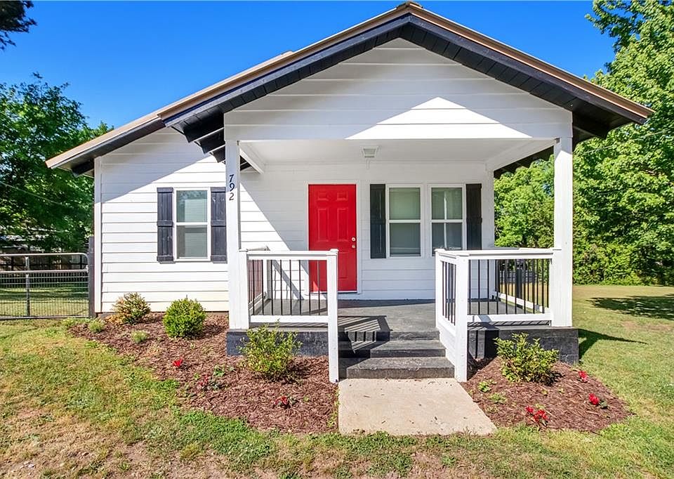 1st image of 792 Wheeler Cir