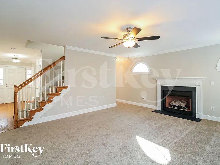 909 Woodview Ridge Trl — Photo 2