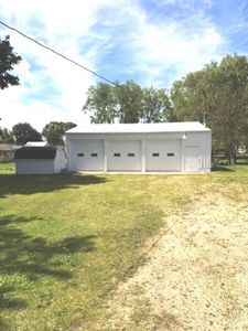 Rousch St, Lena, IL, 61048