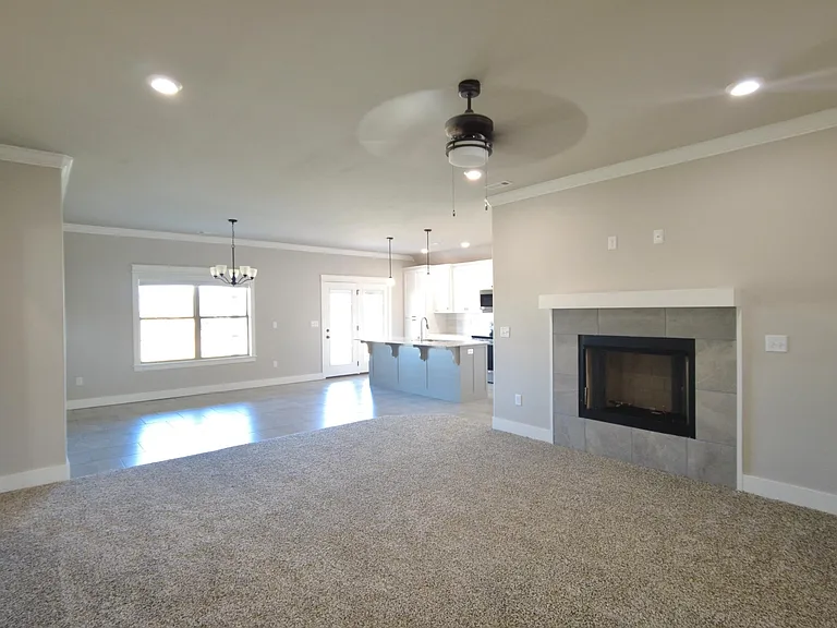1036 Arden St — Photo 3