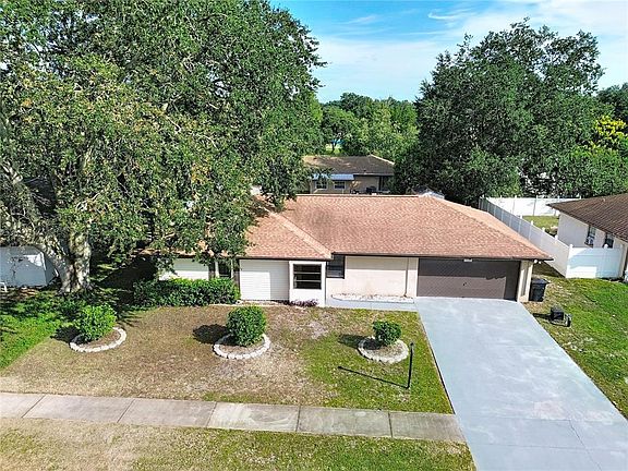 4th image of 15120 SW 35TH CIRCLE