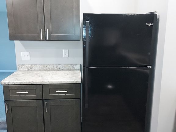 5th image of 907 E Fairview Dr