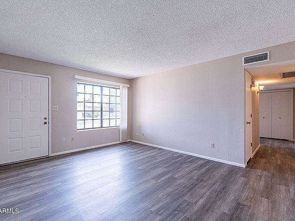 4th image of 3011 E DELTA Avenue