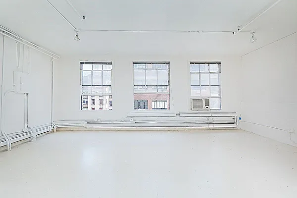 Rented by Compass | media 7