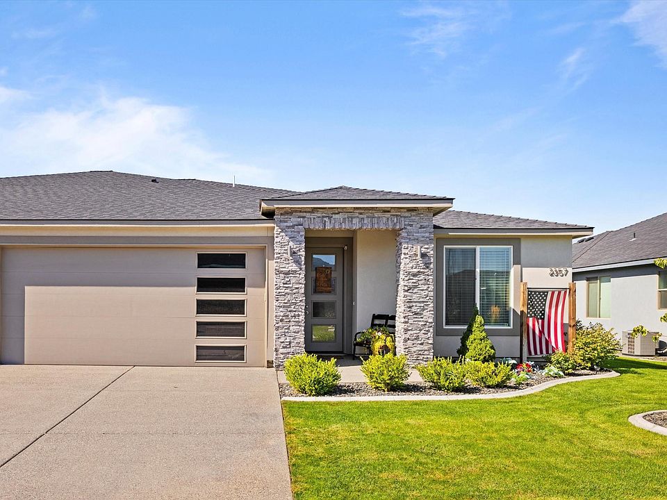 1st image of 2357 Delle Celle Dr
