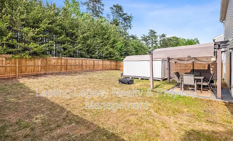 5047 Mount Hope Dr — Photo 25