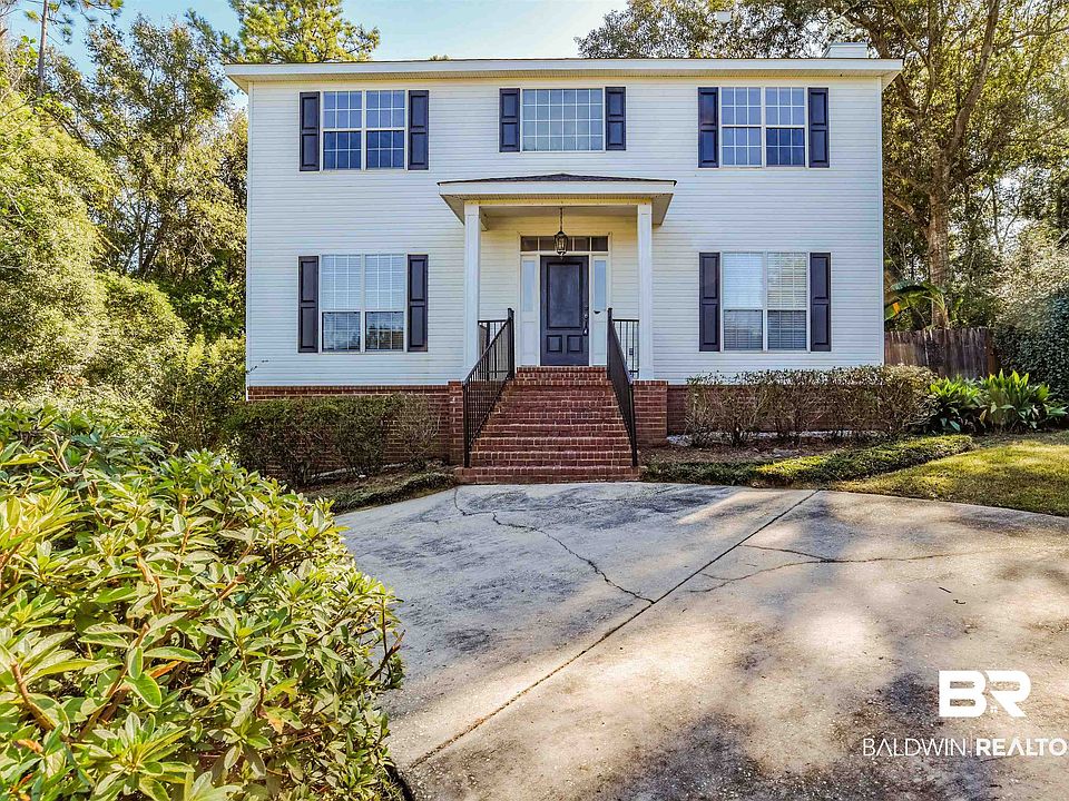 1st image of 20 Longleaf Cir