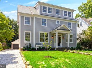 3914 Blackthorn St, Chevy Chase, MD 20815