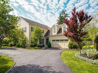 2251 Canterbury Rd, Columbus, OH 43221