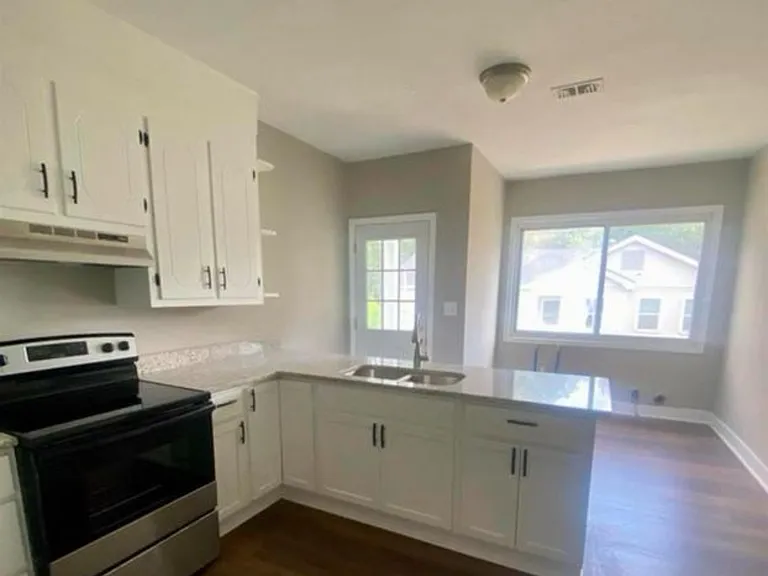 330 Belleview Ave #B — Photo 11