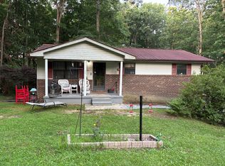 908 Forest Ln, Jamestown, TN 38556