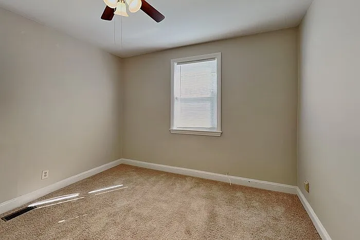 3802 Biddison Ln — Photo 8