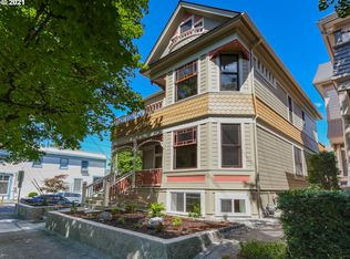 3402 S Corbett Ave, Portland, OR 97239