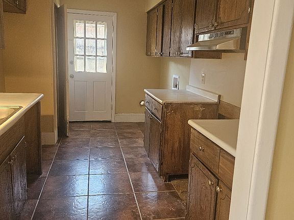 2nd image of 808 Brinwood Ave