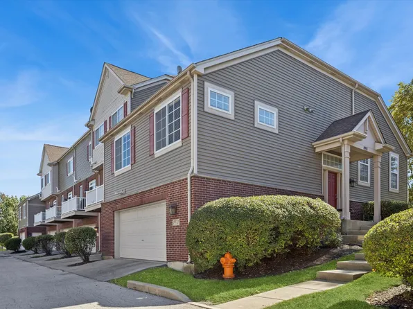 1931 Oxley Cir, Naperville, IL 60563