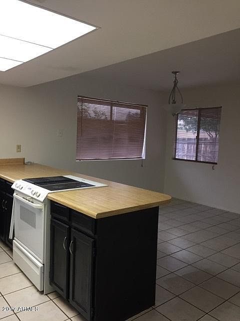 1st image of 3119 E Delta Ave
