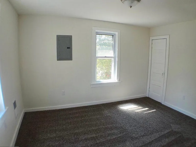 802 Bridge St #2 — Photo 4