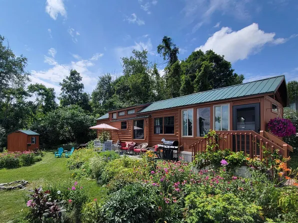 48 Island Circle, South Hero, VT 05486