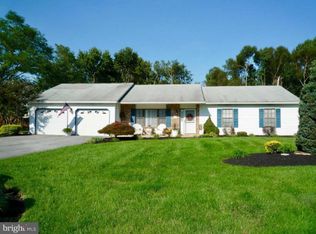 417 Llangollen Blvd, New Castle, DE 19720