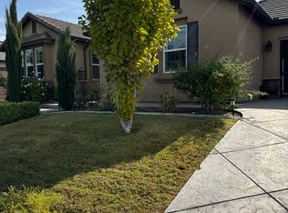 10325 Monarch Dr #1, Bakersfield, CA 93306