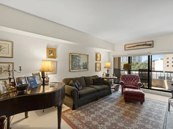 3030 McKinney Ave APT 304, Dallas, TX 75204