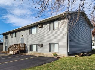 3190 8th St, Marion, IA 52302