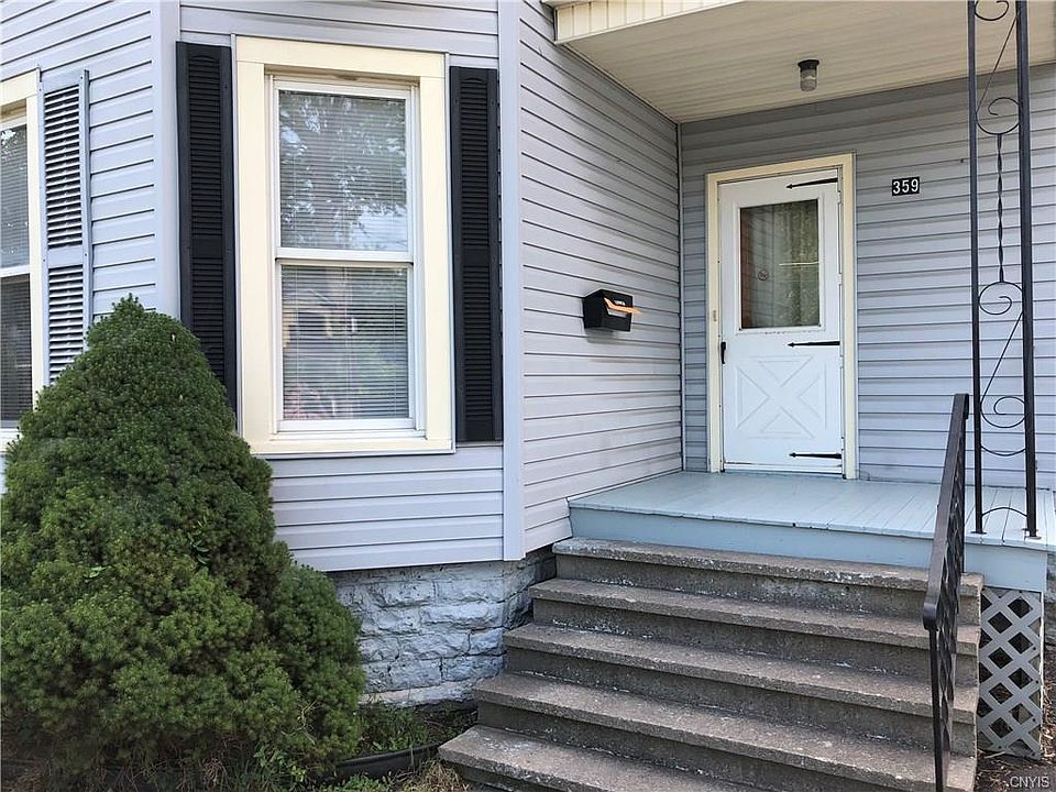 2nd image of 359 Arlington St