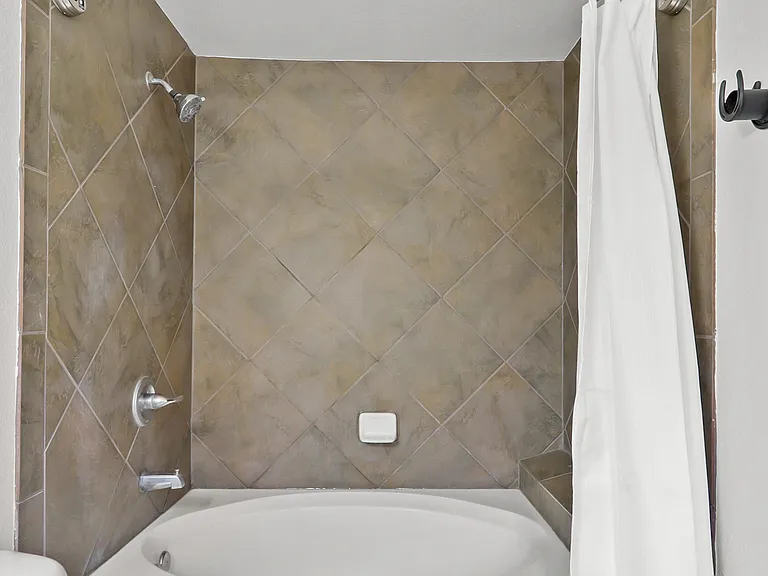 4821 Ramon Vega Ln — Photo 3
