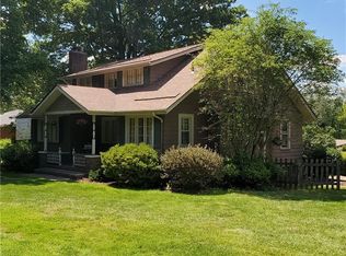 2059 Mercer Rd, New Brighton, PA 15066