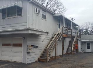 116 Davison St #2D, Joliet, IL 60433