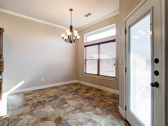 4th image of 7049 McLeod Dr