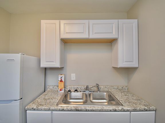 5th image of 7256 Boleyn Dr APT 2