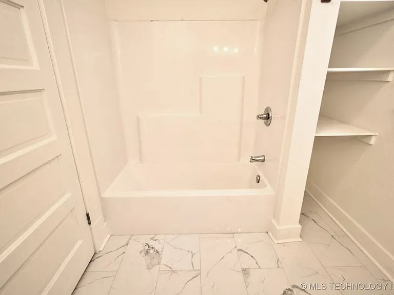 2310 Boston St — Photo 13