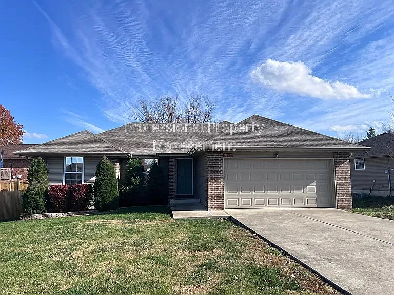 1128 S Brecklyn Rd — Photo 1