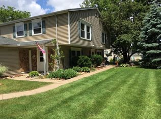 221 Canterbury Ln #D-38, Medina, OH 44256