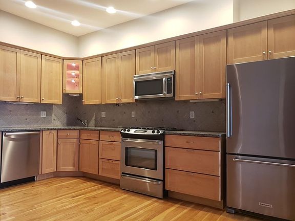 3rd image of 58 Elm St #1