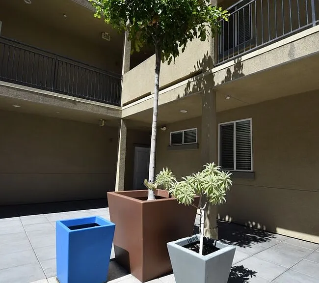 7851 Ventura Canyon Avenue — Photo 1