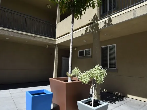 7851 Ventura Canyon Avenue