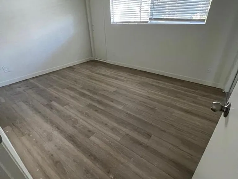 4605 Sylmar Ave — Photo 7
