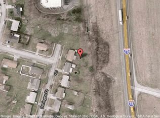 400 Donnington Dr, West Carrollton, OH 45449
