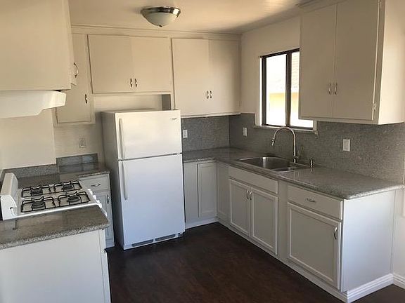 2nd image of 1017 Grand Ave #A